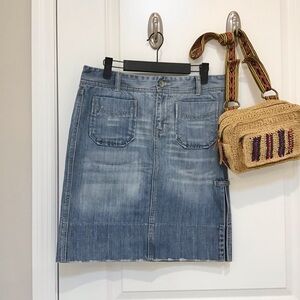 Calvin Klein Jeans Distressed Denim Patch Pocket Skirt Size 6, EUC